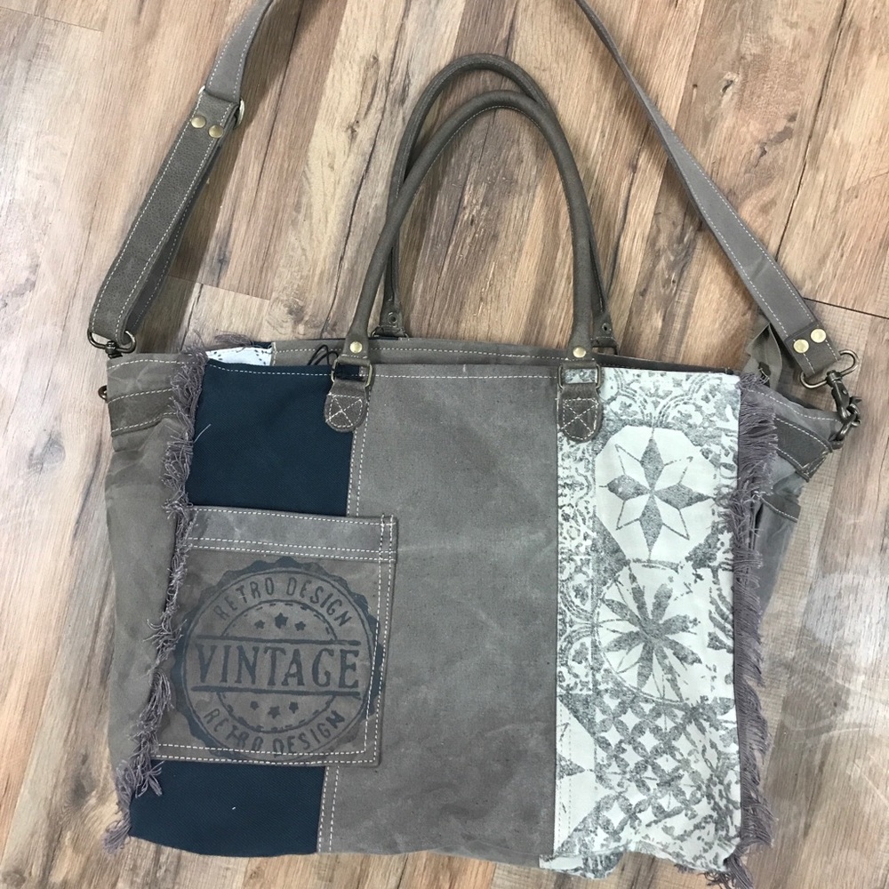 Myra Bag Canvas XL Tote Bag